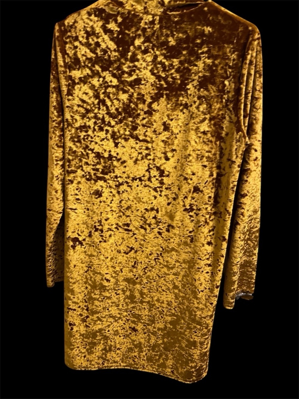 Club L London Crushed Velvet Wrap Wrap Dress in Gold - Picture 4 of 5